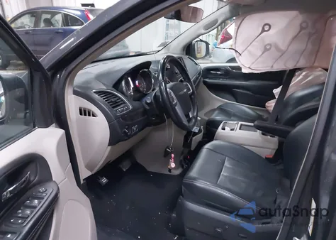 2012 Chrysler Town & Country Touring-L z USA, uszkodzony, nr VIN 2C4RC1CG2CR369076